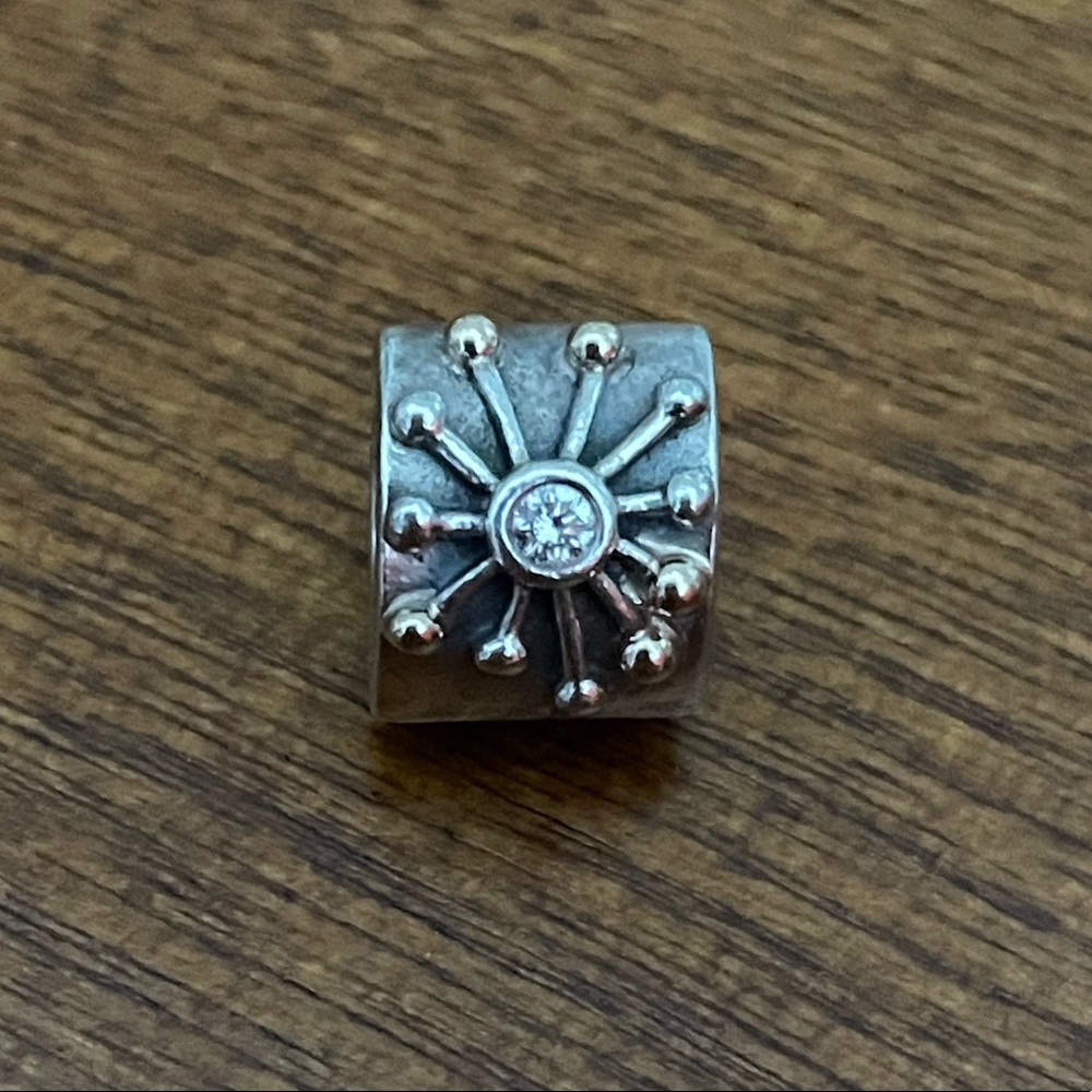Sparkle Starburst Pandora Bead